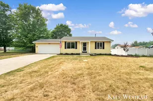 5711 Discovery Dr SE, Kentwood, MI 49508 - Photo 1