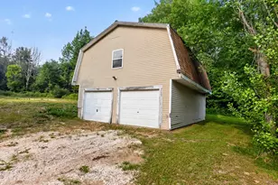 10104 190th Ave, Reed City, MI 49677 - Photo 1