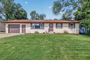 338 N Jefferson St, Zeeland, MI 49464 - Photo 1