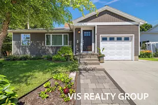 509 Marion Ave, Grand Haven, MI 49417 - Photo 1