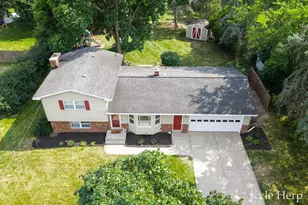 1038 Ferris St NW, Grand Rapids, MI 49544 - Photo 1