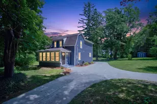 1227 Wayne St, Jackson, MI 49202 - Photo 1