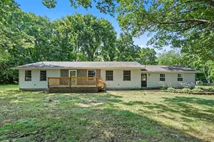 27911 Gideon St, Dowagiac, MI 49047 - Photo 1