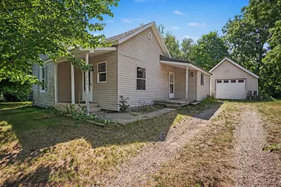 34 E Washington Street, Newaygo, MI 49337 - Photo 1