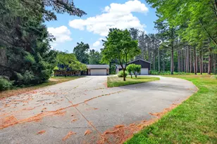 2515 W Giles Rd, Muskegon, MI 49445 - Photo 1