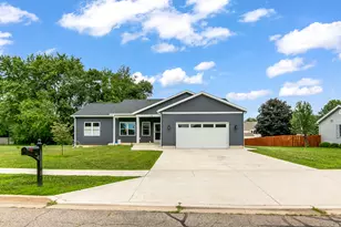1106 N Galyn St, Sturgis, MI 49091 - Photo 1
