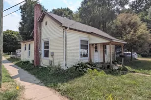 502 W Main St, Hartford, MI 49057 - Photo 1