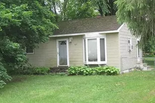 117 Swedish Dr, Battle Creek, MI 49037 - Photo 1