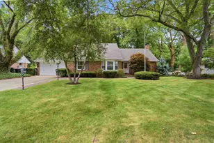 1109 Flanders Pl, Saint Joseph, MI 49085 - Photo 1
