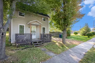 108 N Disbrow St, Cassopolis, MI 49031 - Photo 1