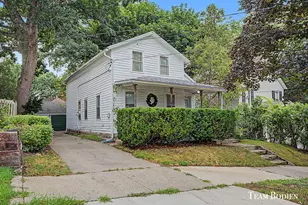 581 Harlan Ave NE, Grand Rapids, MI 49503 - Photo 1