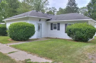 301 N New St, Stanton, MI 48888 - Photo 1