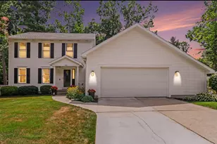150 Denilee Ct NE, Comstock Park, MI 49321 - Photo 1