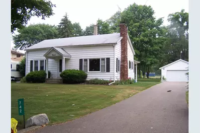 742 W G Avenue, Kalamazoo, MI 49004 - Photo 1