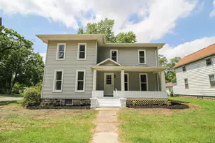 719 S Main St, Three Rivers, MI 49093 - Photo 1
