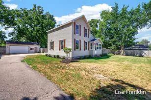 2524 SW 36th Street SW, Wyoming, MI 49519 - Photo 1