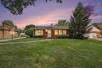 2559 Foster Avenue NE, Grand Rapids, MI 49505 - Photo 1