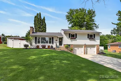 2165 Apple Avenue NW, Grand Rapids, MI 49504 - Photo 1