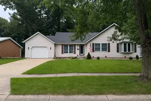 62 Thorncroft Ave, Battle Creek, MI 49017 - Photo 1