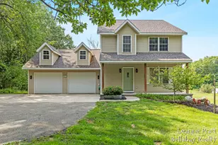 8015 Jericho Ave NE, Rockford, MI 49341 - Photo 1