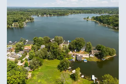 10469 Hickory Drive, Pinckney, MI 48169 - Photo 1