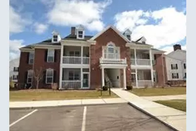 926 W Summerfield Gln Circle, Ann Arbor, MI 48103 - Photo 1