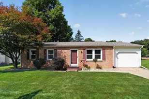 565 N Madison St, Marshall, MI 49068 - Photo 1