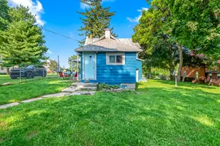 321 S Main St, Camden, MI 49232 - Photo 8