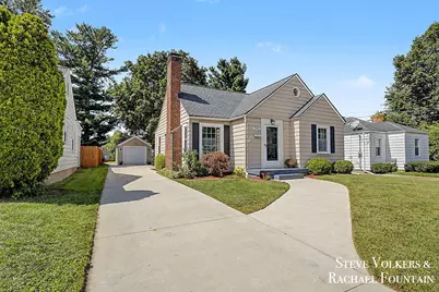 2143 Houseman Avenue NE, Grand Rapids, MI 49505 - Photo 1