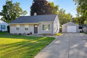 3451 Cambridge Ave, Jackson, MI 49203 - Photo 1