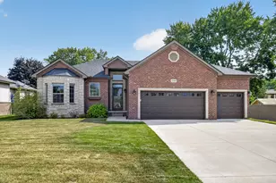 23110 Merlene Dr, Macomb, MI 48042 - Photo 1