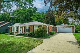150 Brentwood Dr, Battle Creek, MI 49015 - Photo 1