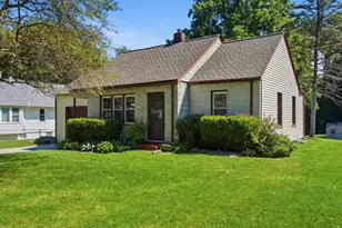1130 N Fletcher Ave, Kalamazoo, MI 49006 - Photo 1