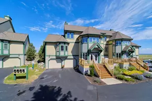 298 N Lakeshore Dr, Manistee, MI 49660 - Photo 1