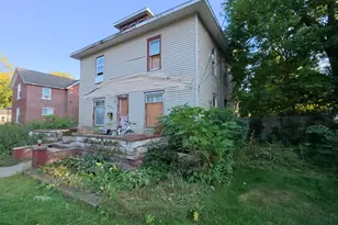 603 W High St, Dowagiac, MI 49047 - Photo 1
