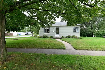 940 Grant Avenue, Grand Haven, MI 49417 - Photo 1
