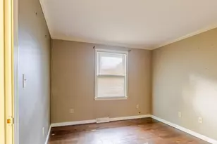 860 Glenwood Ave, Muskegon, MI 49445 - Photo 16
