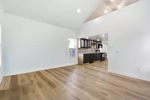13886 McDougall, Hamtramck, MI 48212 - Photo 2