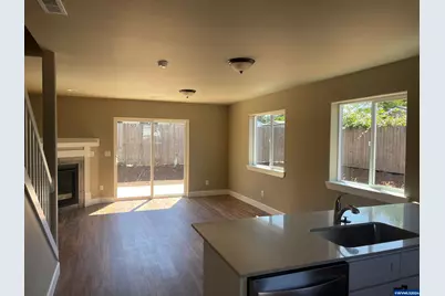 3730 Peter Ln NE, Salem, OR 97305 - Photo 2