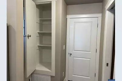 3730 Peter Ln NE, Salem, OR 97305 - Photo 8