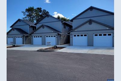 3768 Peter Ln NE, Salem, OR 97305 - Photo 1