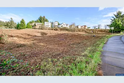 1005 SE Bay Bl, Newport, OR 97365 - Photo 20
