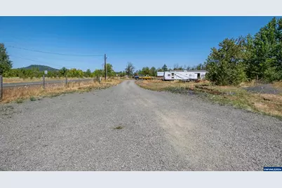 37570 Rock Hill Dr, Lebanon, OR 97355 - Photo 28
