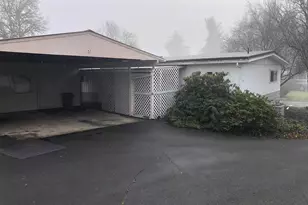 450 SE Lacreole Dr, Dallas, OR 97338 - Photo 2