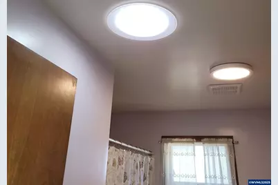 2075 Brown Rd NE, Salem, OR 97305 - Photo 14