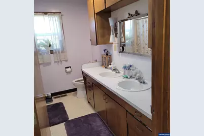 2075 Brown Rd NE, Salem, OR 97305 - Photo 12