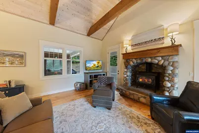 3995 S Kings Valley Hwy, Dallas, OR 97338 - Photo 10