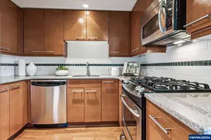 1500 SW 11th Ave, Portland, OR 97201 - Photo 8