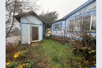 252 NW 20th St, Newport, OR 97365 - Photo 14