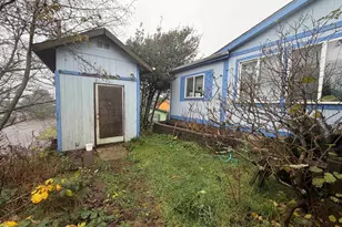 252 NW 20th St, Newport, OR 97365 - Photo 14